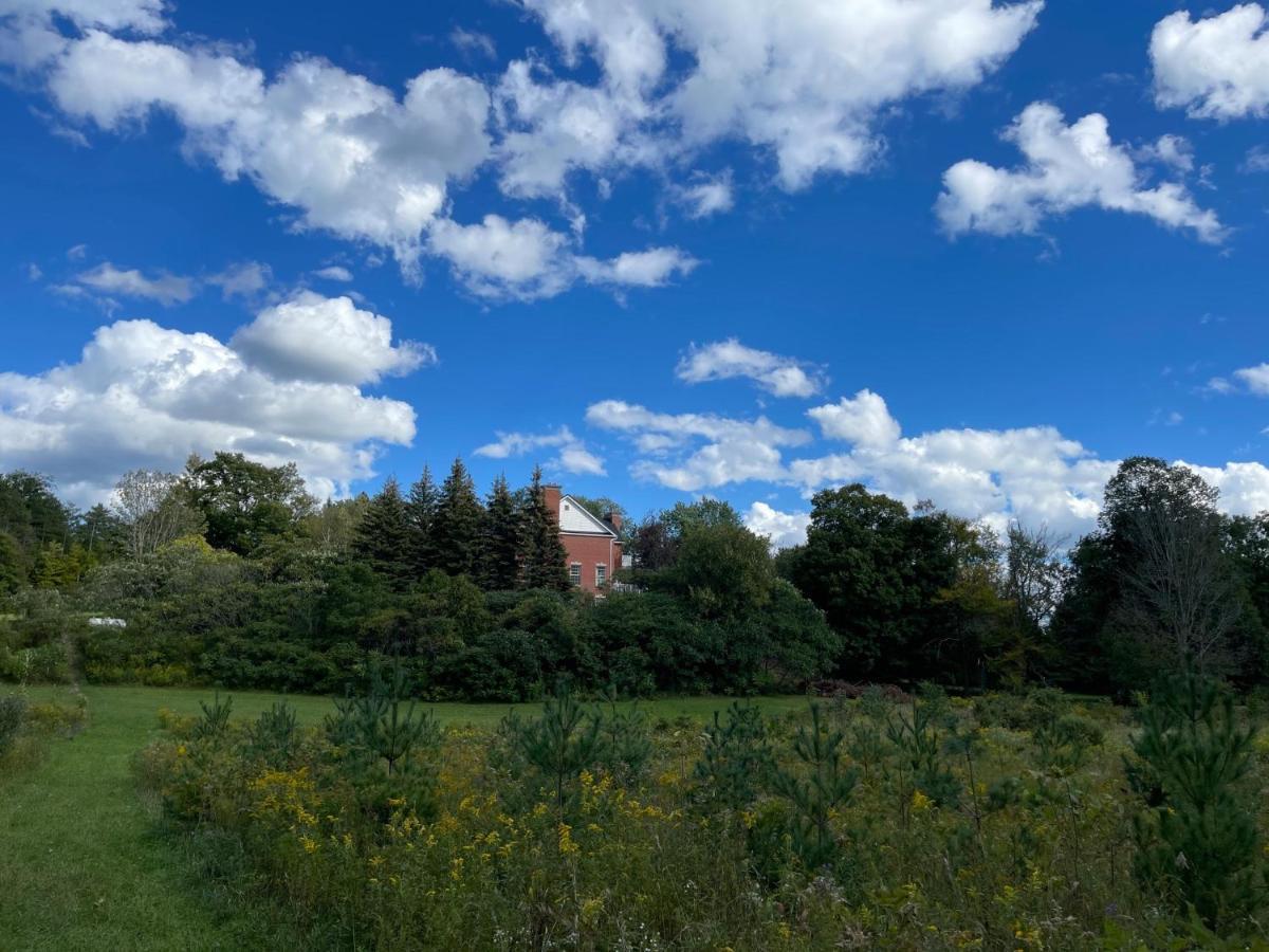 Caledon Manor And Country Inn Exterior photo